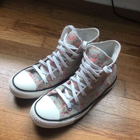 converse chuck taylors high tops